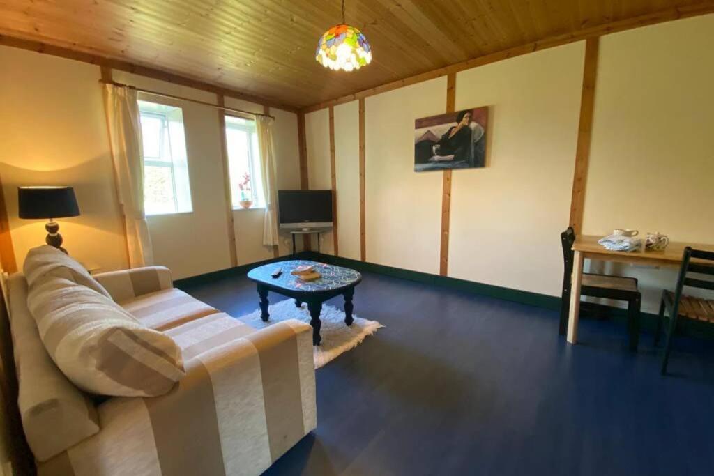 The Cosy Cabin Swinford Buitenkant foto